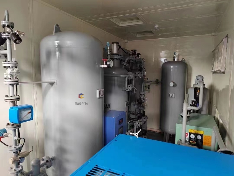 制氧機(jī)內(nèi)部結(jié)構(gòu) (2)_副本.jpg